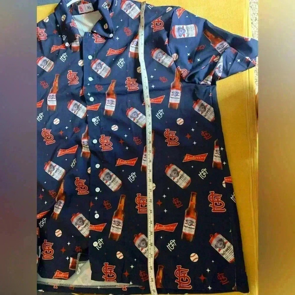 Men’s St. Louis Cardinals Budweiser Baseball Short Sleeve Button Up Shirt SizeXL - Picture 6 of 6